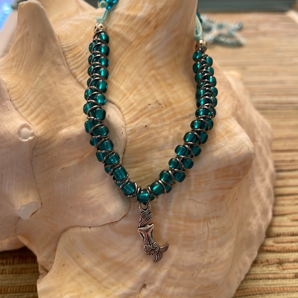 2/$10 Mermaid core beaded macrame bracelet